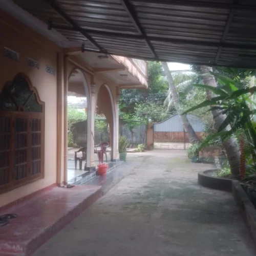 வவுனியா நகர்ப் பகுதியில் 2 பரப்பு காணியில் அமைந்த அழகிய புதிய கிழக்கு வாசல் வீடு விற்பனைக்கு